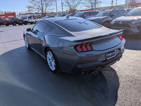 Used 2024 Ford Mustang GT Premium image 8