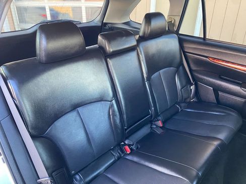 Used 2012 Subaru Outback 2.5i Limited image 16