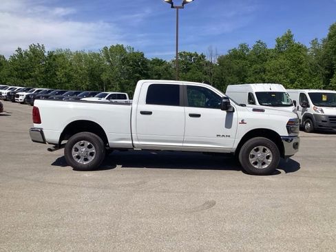 New 2026 RAM 2500 Big Horn AWD/4WD image 8