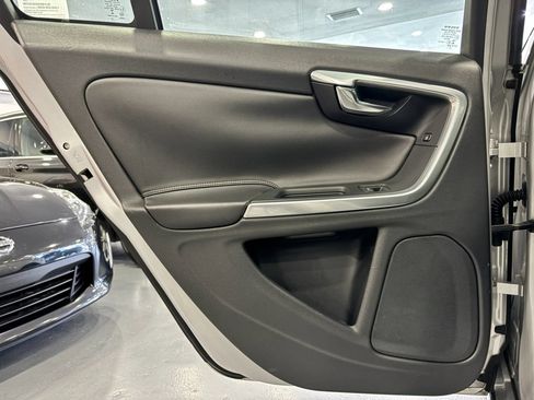 Used 2015 Volvo S60 T5 Premier FWD image 36