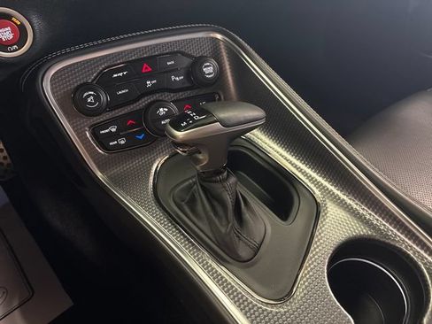 Used 2016 Dodge Challenger SRT Hellcat RWD image 18