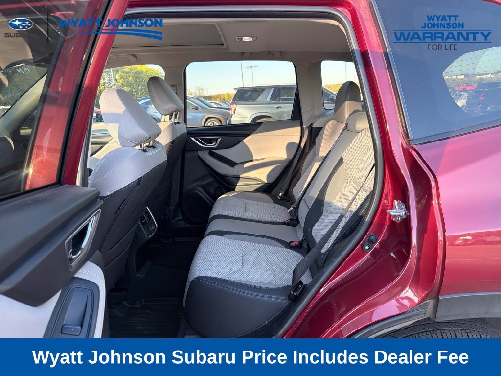 Used 2024 Subaru Forester Premium AWD/4WD image 32
