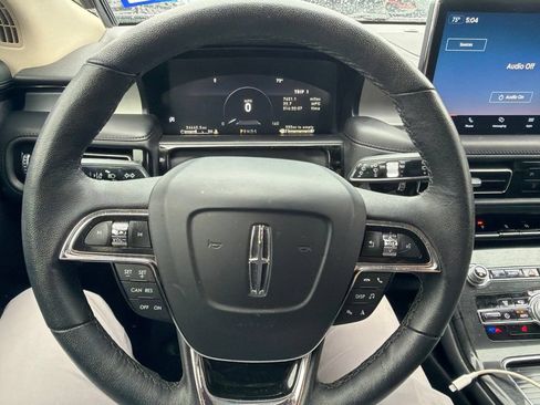 Used 2023 Lincoln Nautilus FWD image 12
