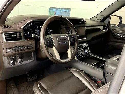 Certified 2022 GMC Yukon XL Denali AWD/4WD image 17