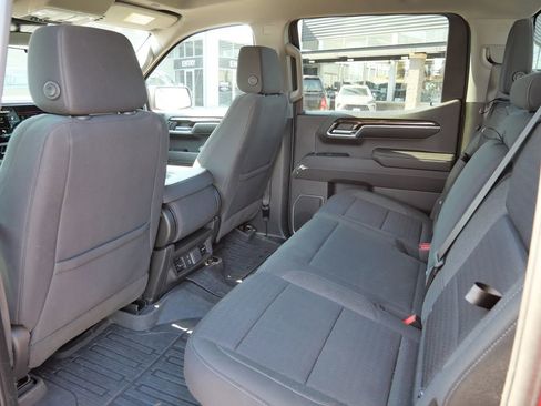 Used 2023 GMC Sierra 1500 Elevation image 25