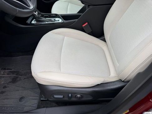 Used 2023 Buick Encore GX Preferred w/ Cold Weather Comfort Package image 17