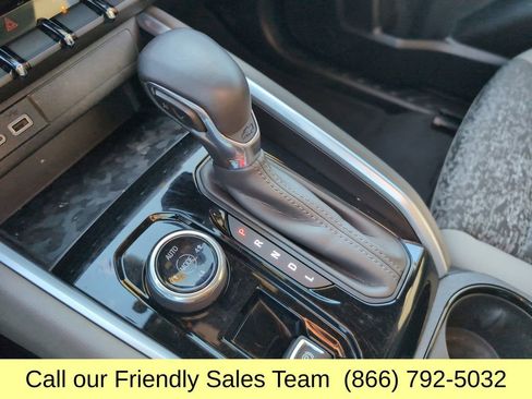 Used 2024 Chevrolet Colorado ZR2 w/ Safety Package image 25