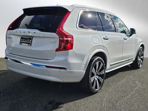 Used 2023 Volvo XC90 T8 Ultimate w/ Lounge Package image 3