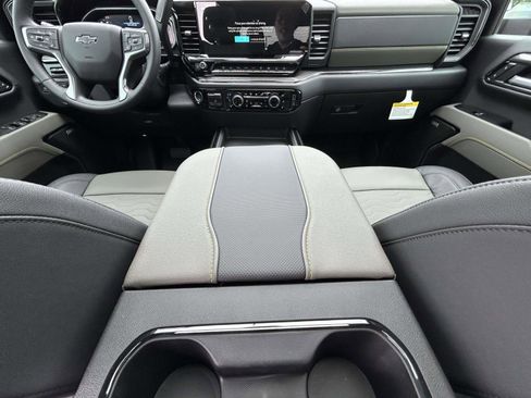 New 2026 Chevrolet Silverado 2500 ZR2 w/ ZR2 Bison Edition AWD/4WD image 12