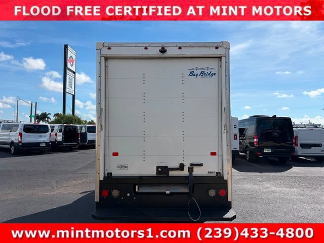 Used 2022 Chevrolet Express 3500 w/ Power Convenience Package RWD image 4