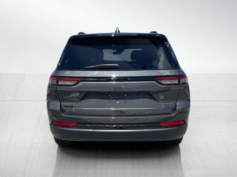New 2025 Jeep Grand Cherokee Altitude image 6