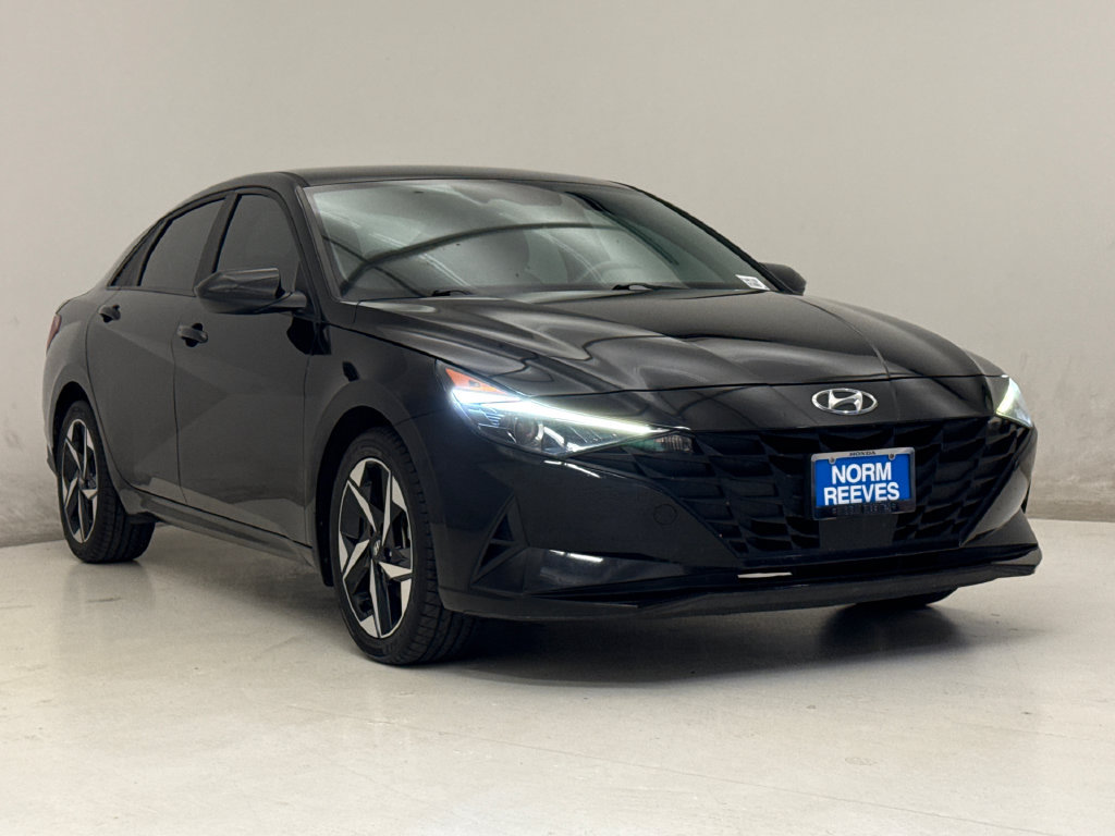 Used 2023 Hyundai Elantra SEL w/ Convenience Package FWD image 4