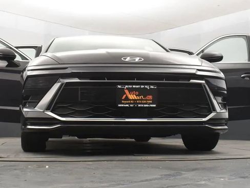Used 2024 Hyundai Sonata SEL FWD image 11