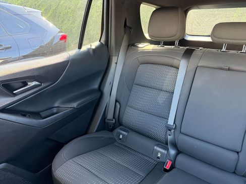 Used 2025 Chevrolet Equinox LT image 38