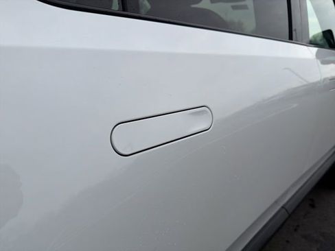 Used 2024 Rivian R1S Adventure image 11