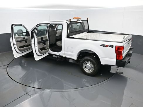 Used 2020 Ford F250 XL w/ Power Equipment Group AWD/4WD image 24