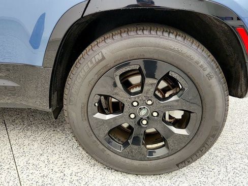 Used 2021 Land Rover Defender 110 X-Dynamic HSE AWD/4WD image 9