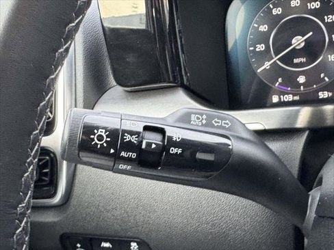 Used 2023 Kia Sorento SX image 18