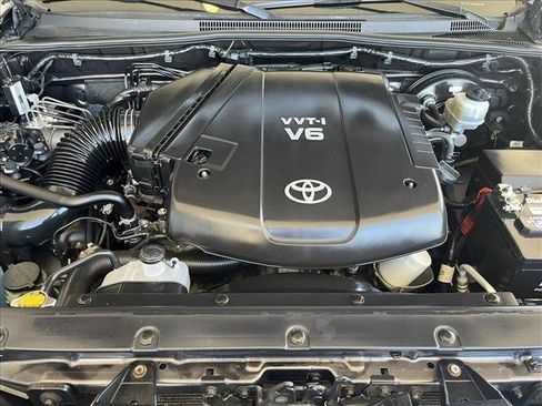 Used 2012 Toyota Tacoma PreRunner w/ SR5 Pkg RWD image 19