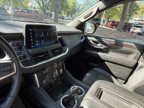Used 2024 Chevrolet Suburban Z71 w/ Off-Road Capability Package AWD/4WD image 23