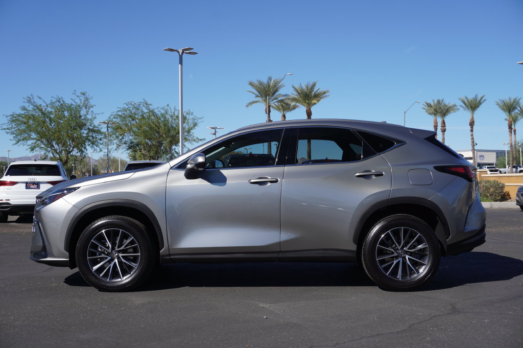 Used 2024 Lexus NX 350 AWD w/ Vision Package image 2