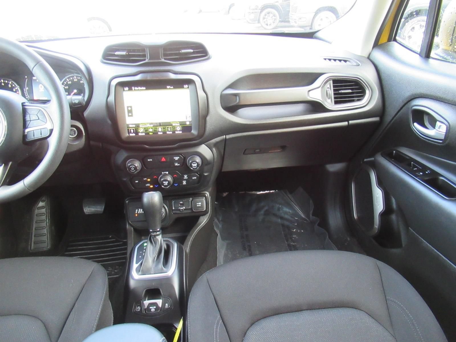 Certified 2023 Jeep Renegade Latitude AWD/4WD image 14