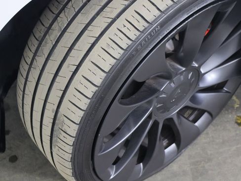 Used 2023 Tesla Model 3 Performance image 39