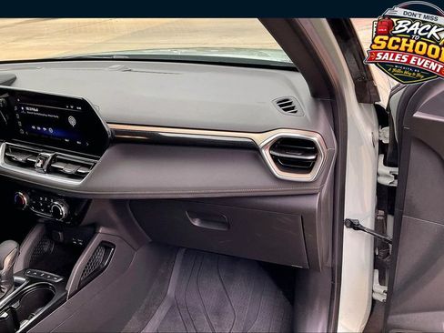 Used 2024 Chevrolet TrailBlazer ACTIV w/ Driver Confidence Package AWD/4WD image 16