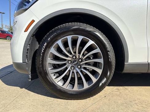 Used 2020 Lincoln Aviator Reserve image 5