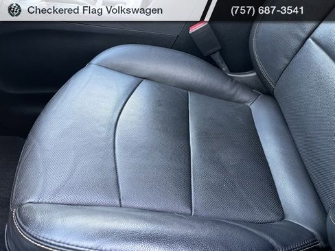 Used 2020 Chevrolet Equinox LT w/ Midnight Edition image 23