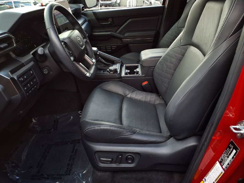 Certified 2026 Toyota 4Runner TRD Off-Road Premium AWD/4WD image 20