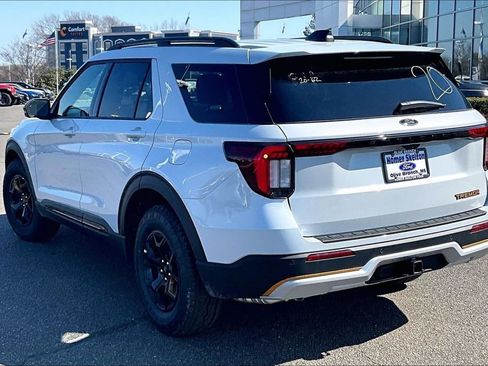 New 2026 Ford Explorer Tremor w/ Tremor Convenience Package image 3