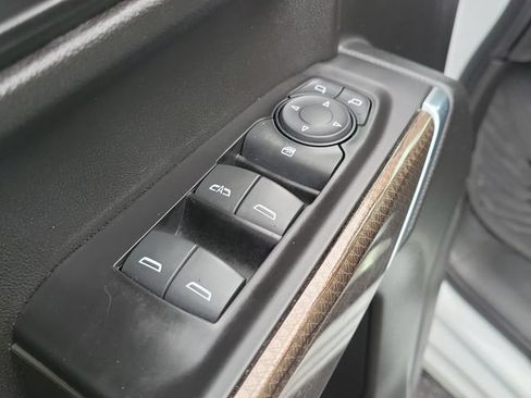 Used 2020 Chevrolet Silverado 1500 LT Trail Boss AWD/4WD image 21