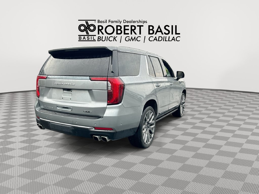 Used 2025 GMC Yukon Denali Ultimate AWD/4WD image 8