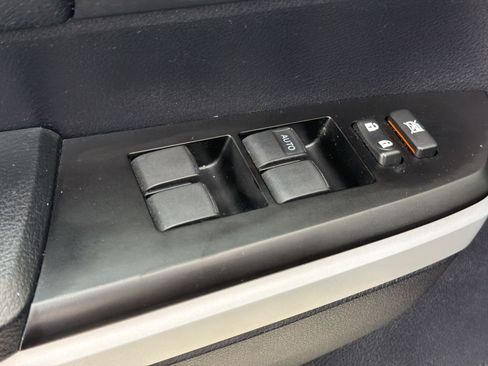 Used 2020 Toyota Tundra SR5 AWD/4WD image 13
