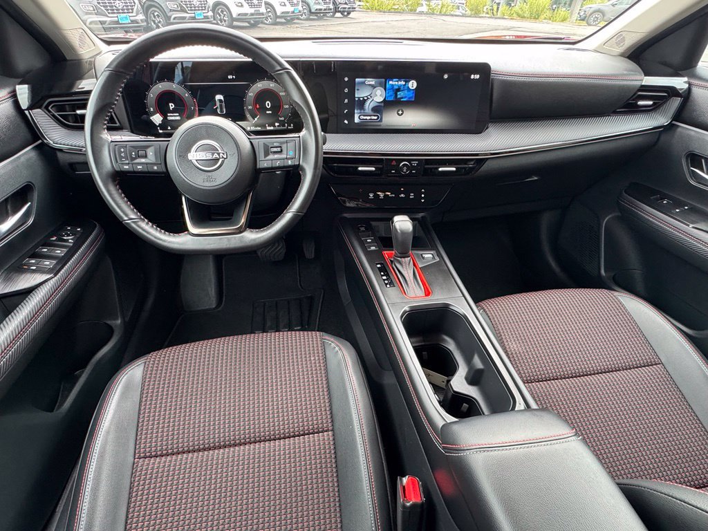 Used 2025 Nissan Kicks SR AWD/4WD image 14
