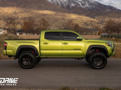 Used 2022 Toyota Tacoma TRD Pro image 11