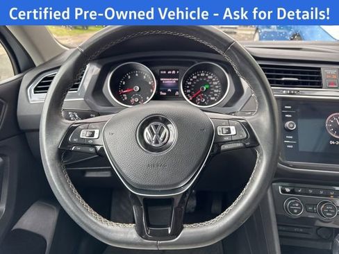 Used 2021 Volkswagen Tiguan SE w/ Panoramic Sunroof Package FWD image 11