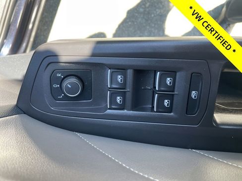 Used 2023 Volkswagen Atlas SE AWD/4WD image 16