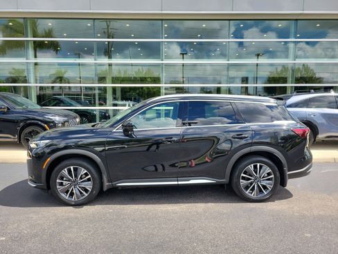 Certified 2026 INFINITI QX60 Luxe w/ Cargo Package FWD image 7