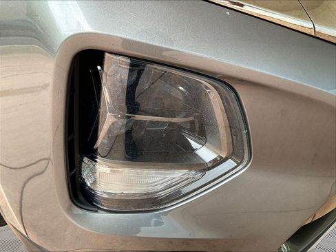 Used 2020 Hyundai Santa Fe Limited FWD image 31