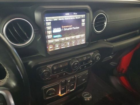 Used 2021 Jeep Gladiator Overland image 16