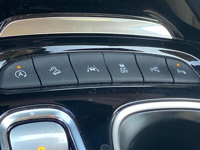 Used 2022 Buick Envision Avenir w/ Technology Package II AWD/4WD image 22