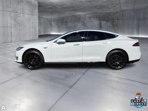 Used 2016 Tesla Model S 90D image 3