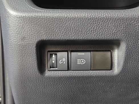 Used 2024 Toyota RAV4 XLE AWD/4WD image 29