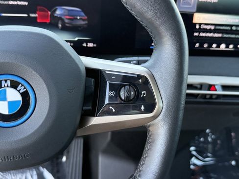 Used 2025 BMW iX xDrive50 w/ Premium Package image 26