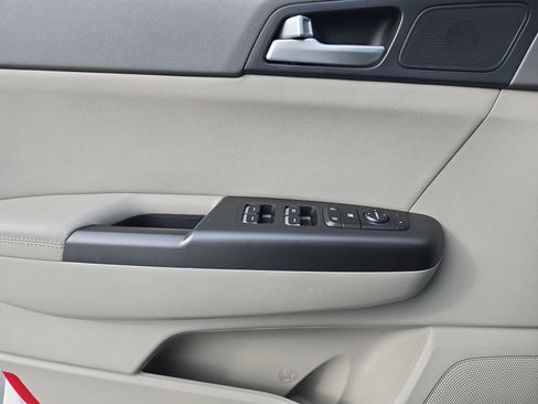 Used 2017 Kia Sportage EX image 23