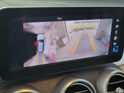 Used 2022 Mercedes-Benz GLC 300 image 25