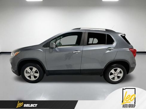 Used 2019 Chevrolet Trax LT w/ LT Convenience Package AWD/4WD image 11