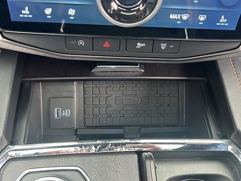 Used 2022 Ford Expedition Platinum image 26